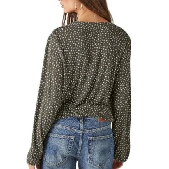 Lucky Brand Women's Floral Print V Neck Long Sleeve Wrap Top Black Size XL NWT - Picture 2 of 7